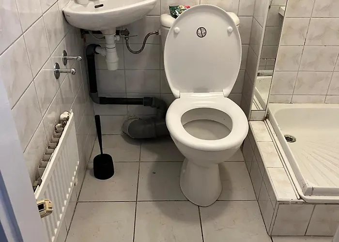 Eden Life Vandrerhjem *